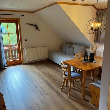 Lahnerhof 아리아흐